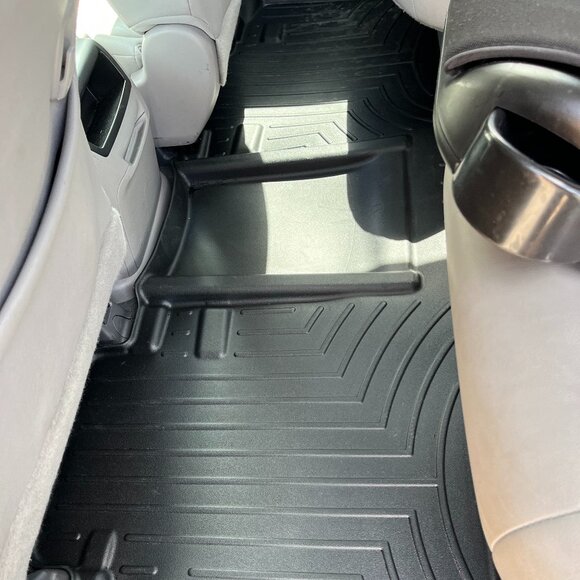 WeatherTech FloorLiner for 2013-2020 Toyota Sienna - Full Set, Black - Picture 3 of 9